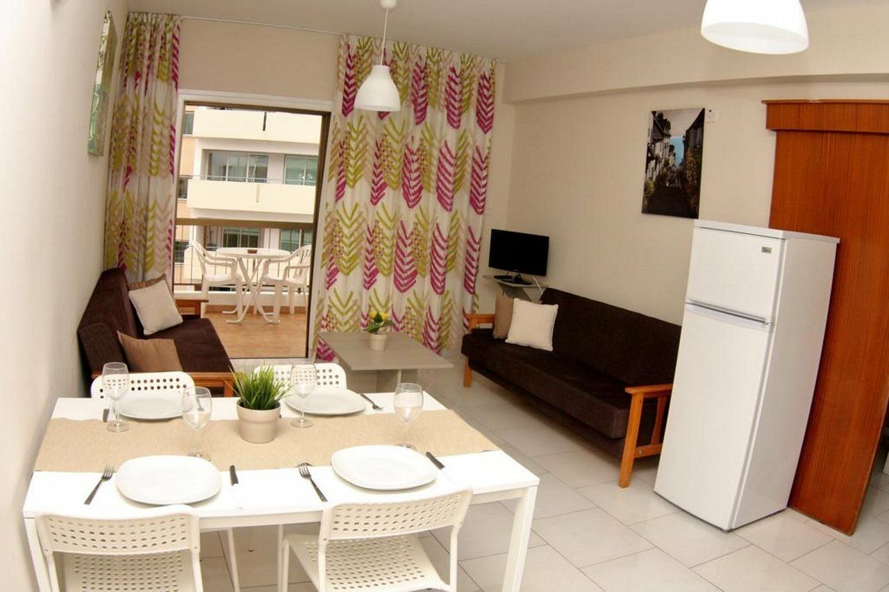 Staycentral Larnaca Extérieur photo